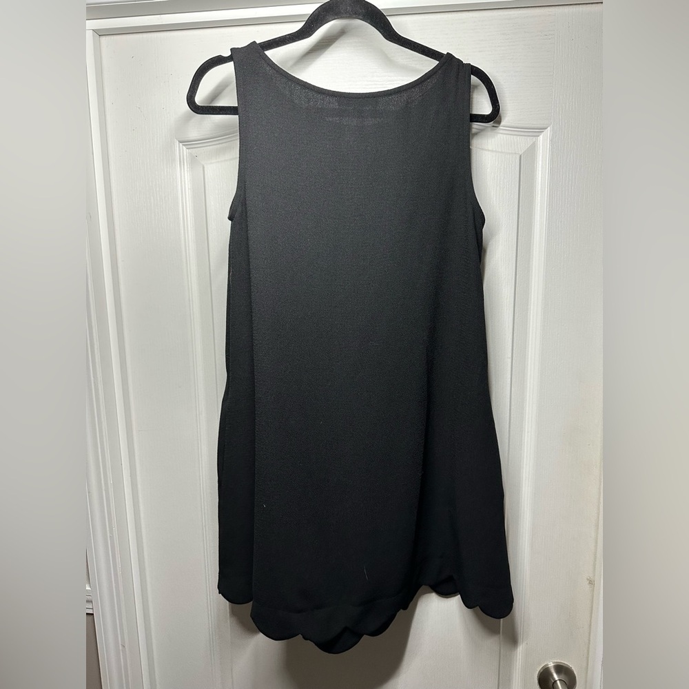 Wishlist Elegant Black Sleeveless Dress Scalloped Hem with Pockets Women Size S